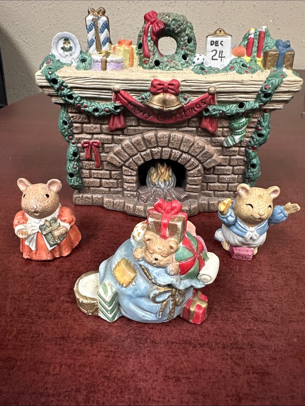 Holiday Small Pets Figurine Set - Multi-Color Decorative Fireplace Scene
